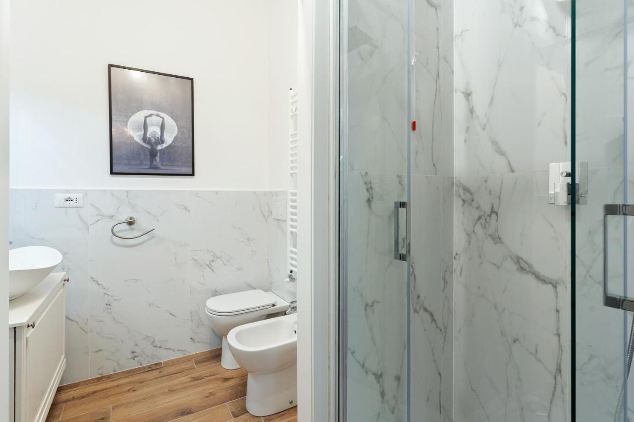 Porta Venezia Suite Милано Екстериор снимка